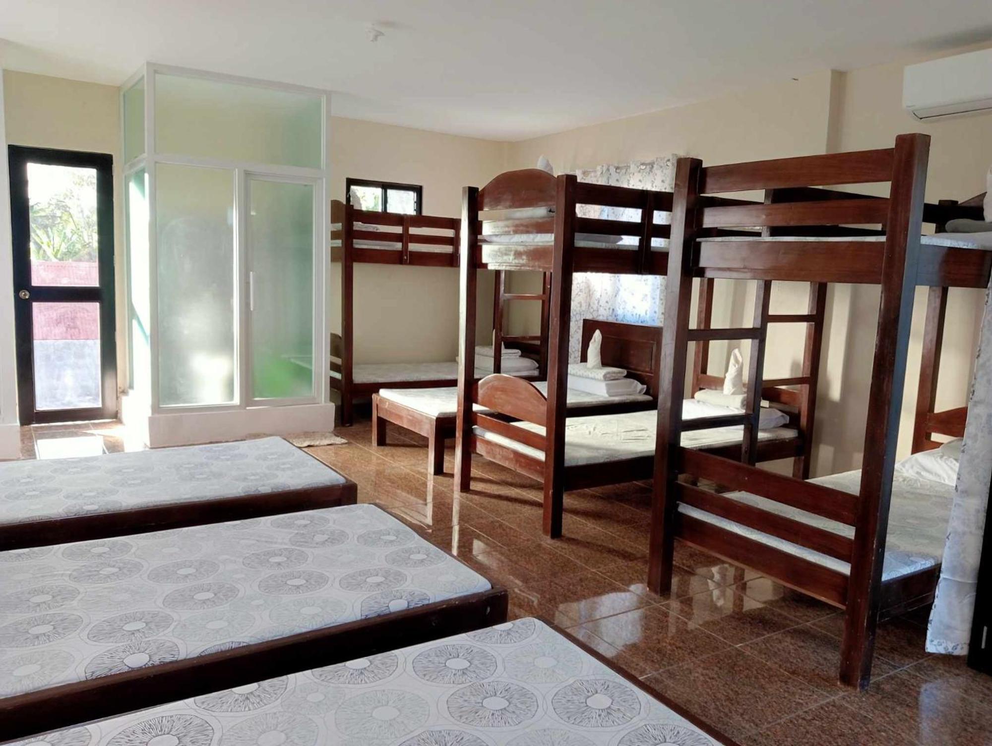 Mariella's Guest house *